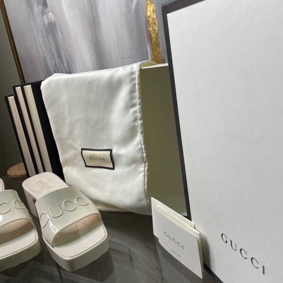 Gucci rubber block heel White rubber (item still available) - Picture 8 of 11